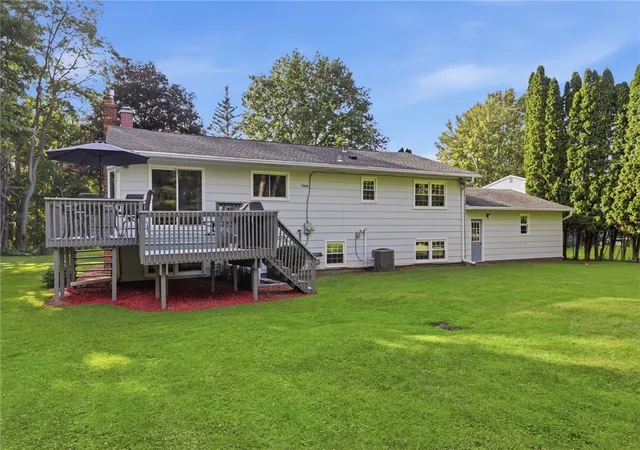 Photo 2 of Sale Pending at 4923 Mary Jane Ln, Avon, NY 14414 | MLS# R1710427 | Listing updated on 2026-09-03