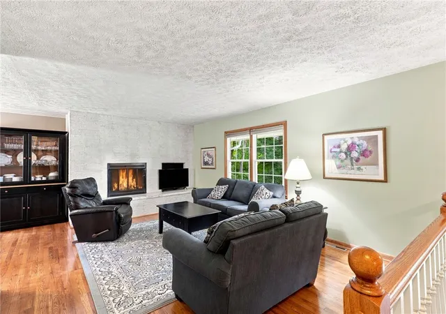 Photo 3 of Sale Pending at 4923 Mary Jane Ln, Avon, NY 14414 | MLS# R1710427 | Listing updated on 2026-09-03