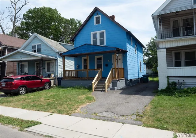 Photo 2 of Single family home for sale at 109 Roesch Ave, Buffalo, NY 14207 | MLS# B1710519 | Listing updated on 2026-08-27