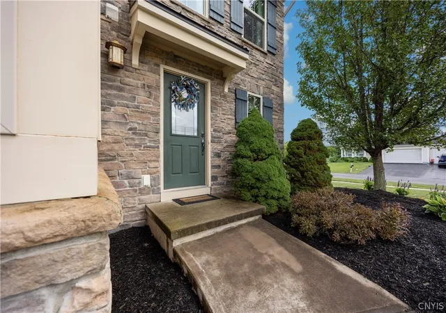 Photo 3 of Sale Pending at 100 Norbert Pl, Manlius, NY 13116 | MLS# S1709855 | Listing updated on 2026-08-29