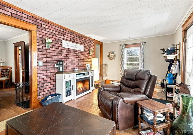 Photo 2 of Single family home for sale at 13303 Route 31, Albion, NY 14411 | MLS# B1710552 | Listing updated on 2026-09-13