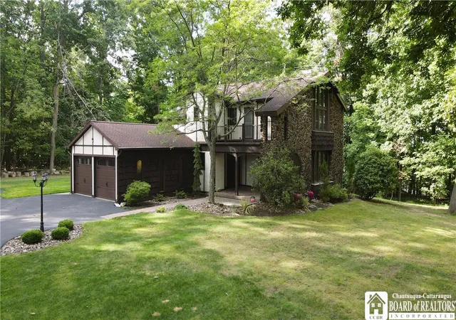 Photo 2 of Sale Pending at 9 Stewart Ave, Hanover, NY 14136 | MLS# R1710289 | Listing updated on 2026-09-04