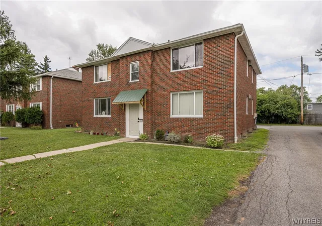 Photo 3 of Sale Pending at 56 Eiss Pl, Amherst, NY 14226 | MLS# B1709751 | Listing updated on 2026-09-04
