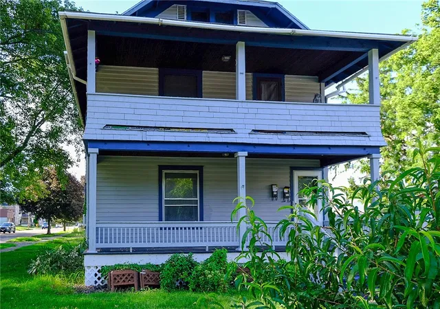 Photo 1 of Single family home for sale at 448 W 5th St, Elmira City, NY 14901 | MLS# R1710314 | Listing updated on 2026-09-03