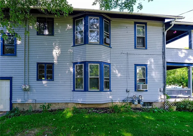 Photo 2 of Single family home for sale at 448 W 5th St, Elmira City, NY 14901 | MLS# R1710314 | Listing updated on 2026-09-03