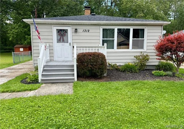 Photo 2 of Sale Pending at 1312 Sherwood Ave, North Tonawanda, NY 14120 | MLS# B1710478 | Listing updated on 2026-09-06