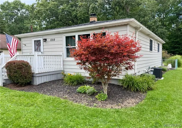 Photo 3 of Sale Pending at 1312 Sherwood Ave, North Tonawanda, NY 14120 | MLS# B1710478 | Listing updated on 2026-09-06
