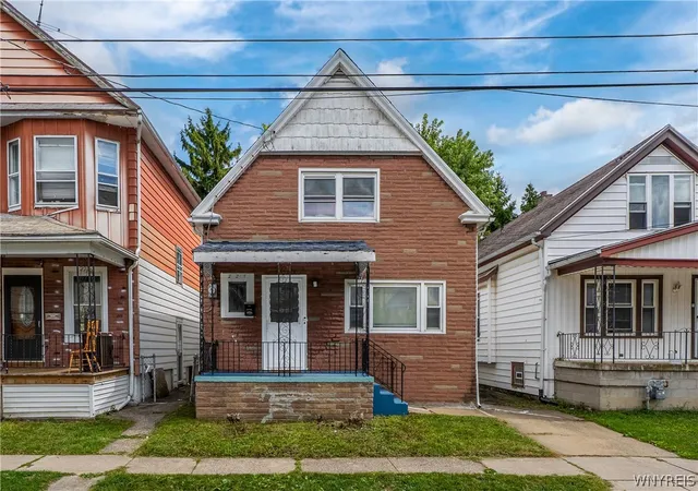 Photo 1 of Single family home for sale at 225 Longnecker St, Buffalo, NY 14206 | MLS# B1710601 | Listing updated on 2026-08-28