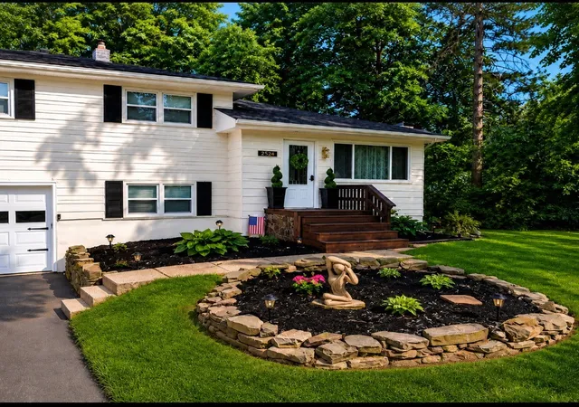 Photo 2 of Single family home for sale at 394 Philo Rd, Horseheads, NY 14903 | MLS# R1710452 | Listing updated on 2026-09-13