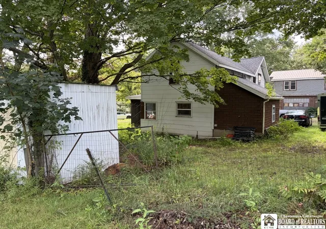 Photo 3 of Single family home for sale at 9185 Chautauqua Rd, Pomfret, NY 14063 | MLS# R1710333 | Listing updated on 2026-08-31