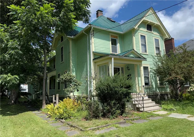 Photo 1 of Single family home for sale at 51 Center St, Oneonta, NY 13820 | MLS# R1710646 | Listing updated on 2026-08-31