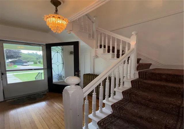 Photo 3 of Single family home for sale at 51 Center St, Oneonta, NY 13820 | MLS# R1710646 | Listing updated on 2026-08-31