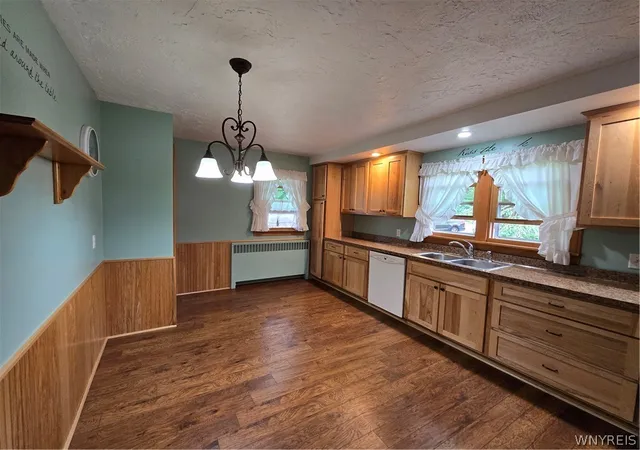 Photo 3 of Sale Pending at 7322 Ridge Rd, Hartland, NY 14094 | MLS# B1710360 | Listing updated on 2026-09-08