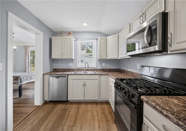 Photo 3 of Sale Pending at 46 Maple St, Auburn, NY 13021 | MLS# S1710178 | Listing updated on 2026-09-14