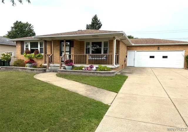 Photo 1 of Sale Pending at 6 Madaline Ln, Cheektowaga, NY 14043 | MLS# B1708399 | Listing updated on 2026-09-08