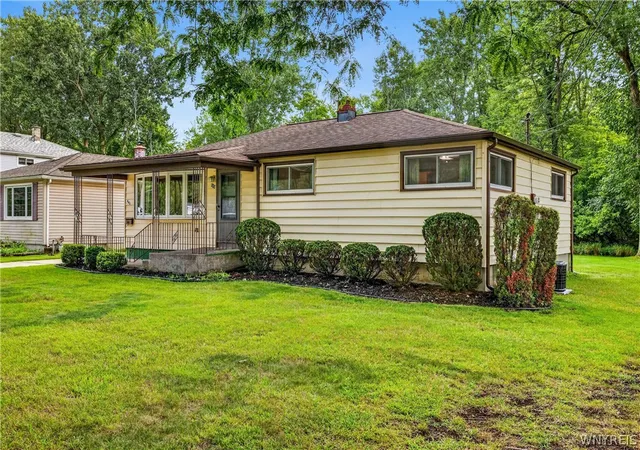 Photo 3 of Sale Pending at 445 North Ave, North Tonawanda, NY 14120 | MLS# B1710606 | Listing updated on 2026-09-08