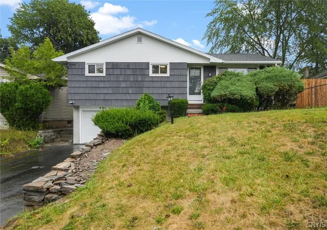 Photo 3 of Sale Pending at 491 Audubon Pkwy, Syracuse, NY 13224 | MLS# S1710701 | Listing updated on 2026-09-06