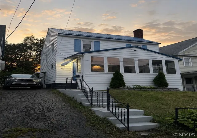 Photo 1 of Single family home for sale at 252 Markland Ave, Syracuse, NY 13207 | MLS# S1710629 | Listing updated on 2026-09-11