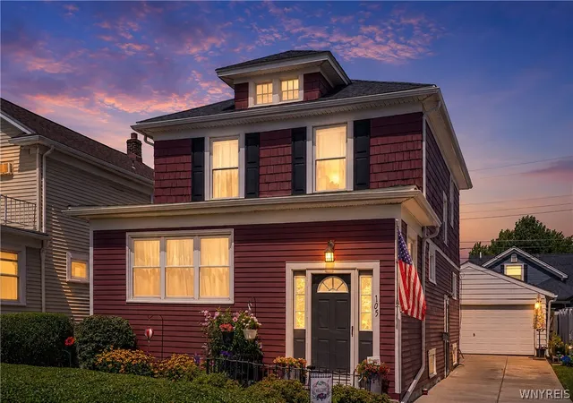 Photo 3 of Single family home for sale at 105 Hoover Ave, Tonawanda, NY 14217 | MLS# B1710119 | Listing updated on 2026-09-17