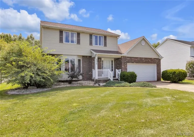 Sale Pending at 2570 David Dr, Wheatfield, NY 14304 | MLS# B1707734 | Listing updated on 2026-09-10