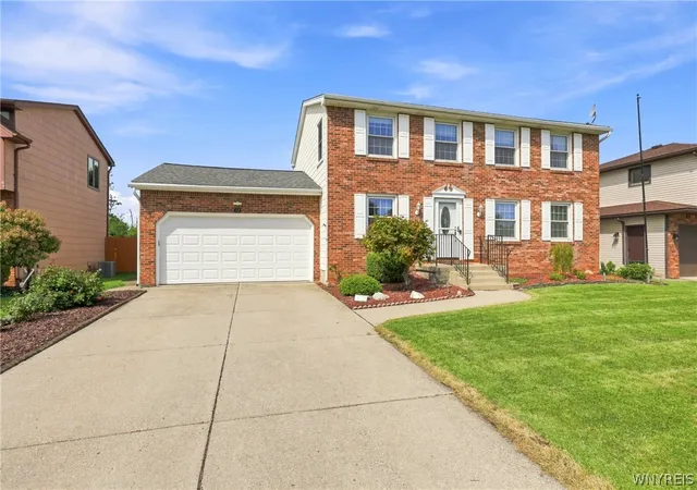 Photo 2 of Sale Pending at 62 Deer Chase Rd, West Seneca, NY 14224 | MLS# B1710214 | Listing updated on 2026-09-05