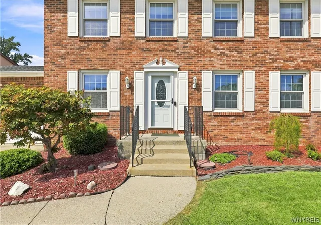 Photo 3 of Sale Pending at 62 Deer Chase Rd, West Seneca, NY 14224 | MLS# B1710214 | Listing updated on 2026-09-05