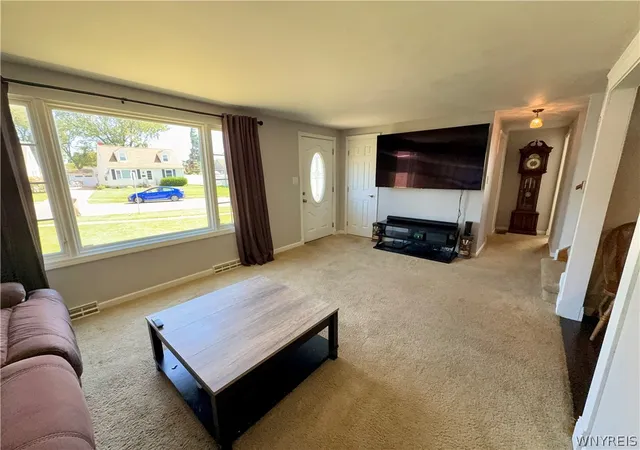 Photo 3 of Single family home for sale at 16 Yvonne Ave, Cheektowaga, NY 14225 | MLS# B1710805 | Listing updated on 2026-09-10