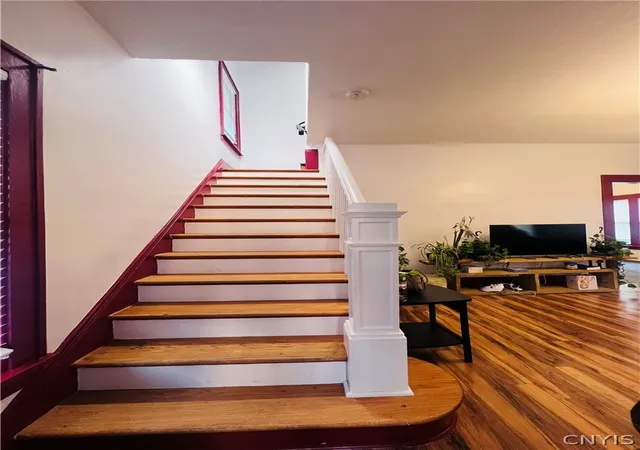 Photo 3 of Single family home for sale at 1831 Butternut St, Syracuse, NY 13208 | MLS# S1710857 | Listing updated on 2026-08-28