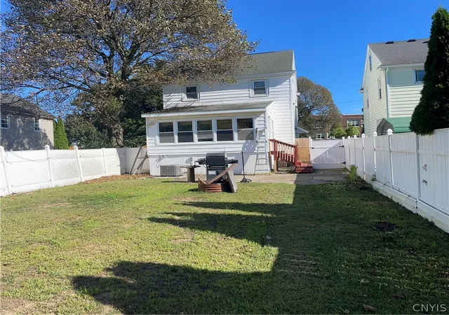Photo 3 of Sale Pending at 1537 Lemoyne Ave, Syracuse, NY 13208 | MLS# S1710882 | Listing updated on 2026-09-01