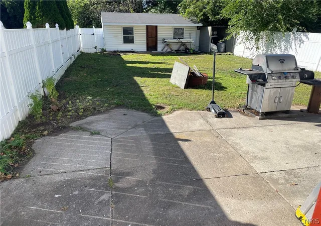 Photo 4 of Sale Pending at 1537 Lemoyne Ave, Syracuse, NY 13208 | MLS# S1710882 | Listing updated on 2026-09-01
