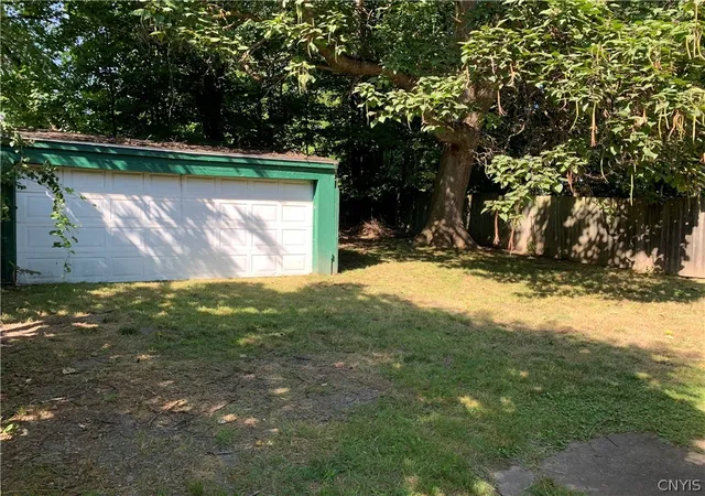 Photo 3 of Single family home for sale at 94 Worth St, Fulton, NY 13069 | MLS# S1707344 | Listing updated on 2026-09-08