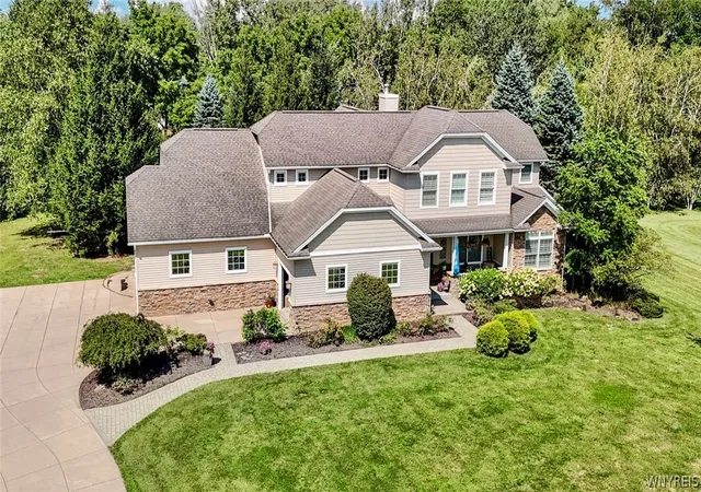Photo 2 of Single family home for sale at 6799 Gowanda State Rd, Hamburg, NY 14075 | MLS# B1710734 | Listing updated on 2026-09-03