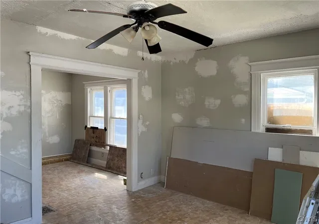 Photo 3 of Single family home for sale at 210 E Colvin St, Syracuse, NY 13205 | MLS# S1710756 | Listing updated on 2026-09-02