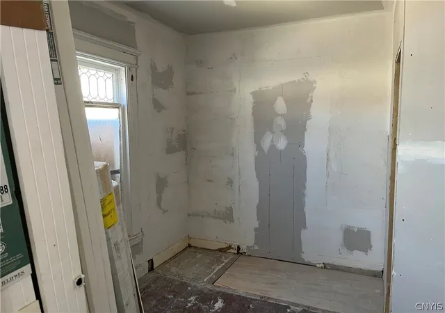 Photo 3 of Single family home for sale at 210 E Colvin St, Syracuse, NY 13205 | MLS# S1710756 | Listing updated on 2026-09-02