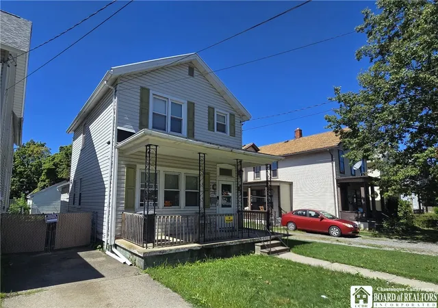 Photo 1 of Single family home for sale at 517 Deer St, Dunkirk, NY 14048 | MLS# R1710863 | Listing updated on 2026-08-29