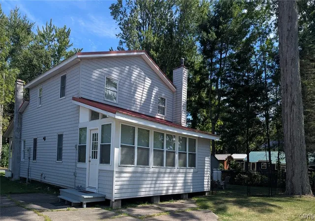 Photo 2 of Single family home for sale at 7340 Lake Shore Dr, Vienna, NY 13308 | MLS# S1710563 | Listing updated on 2026-09-17