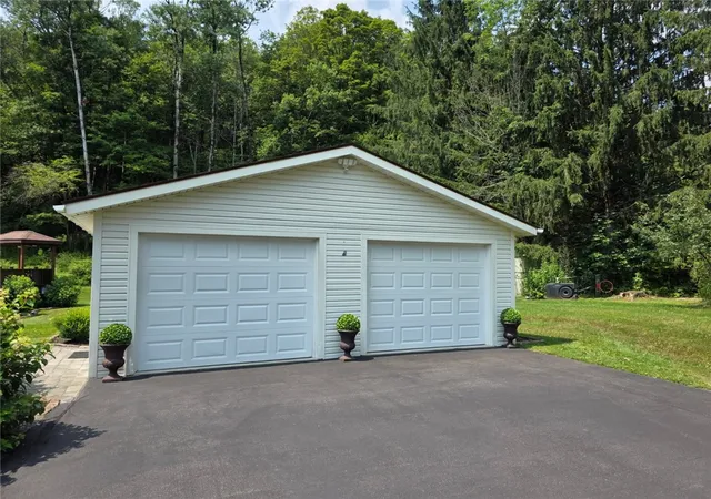 Photo 4 of Single family home for sale at 75 Clark Rd, Sanford, NY 13754 | MLS# R1710305 | Listing updated on 2026-08-30