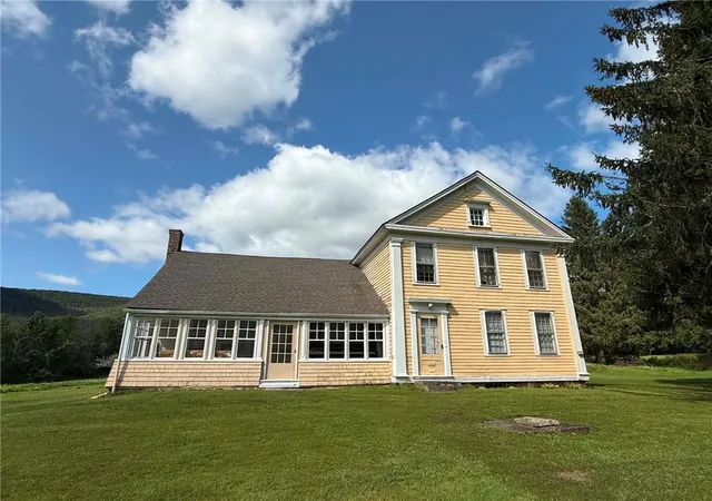 Photo 1 of Single family home for sale at 605 Ferris Hill Rd, Roxbury, NY 12474 | MLS# R1710964 | Listing updated on 2026-09-14