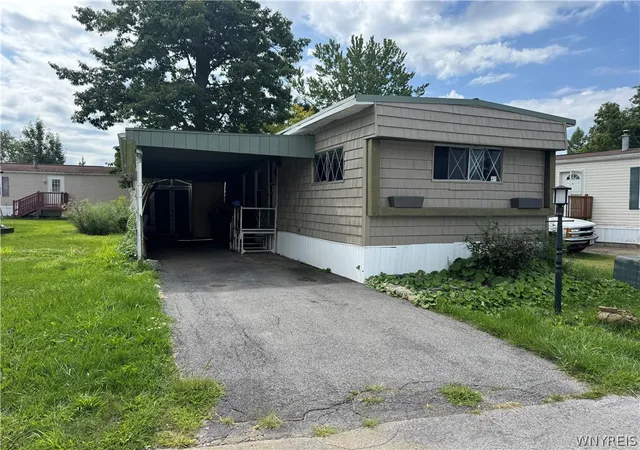 Photo 2 of Manufactured home for sale at 3450 Howard Rd #41, Hamburg, NY 14075 | MLS# B1710990 | Listing updated on 2026-09-01