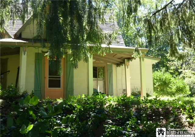 Photo 1 of Single family home for sale at 3409 Busti Stillwater Rd, Jamestown, NY 14701 | MLS# R1703946 | Listing updated on 2026-09-02