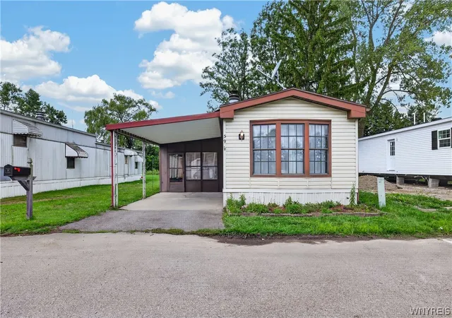 Photo 2 of Manufactured home for sale at 59 Annamarie, Buffalo, NY 14225 | MLS# B1710538 | Listing updated on 2026-09-09