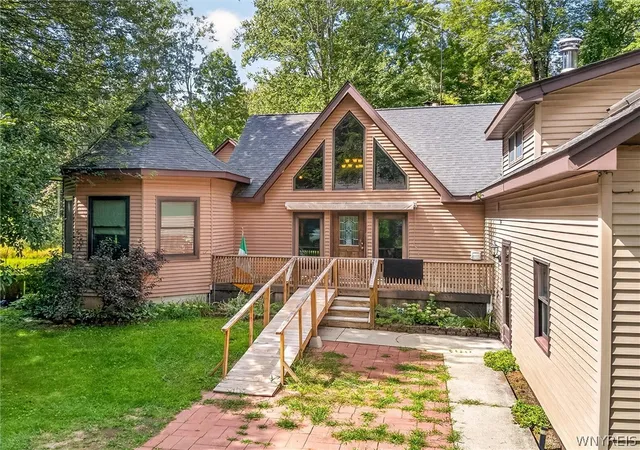 Photo 2 of Single family home for sale at 1640 Carmen Rd, Barker, NY 14012 | MLS# B1701927 | Listing updated on 2026-08-31