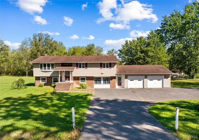 Photo 2 of Single family home for sale at 8942 Ash Ln, Sullivan, NY 13030 | MLS# S1710480 | Listing updated on 2026-08-31
