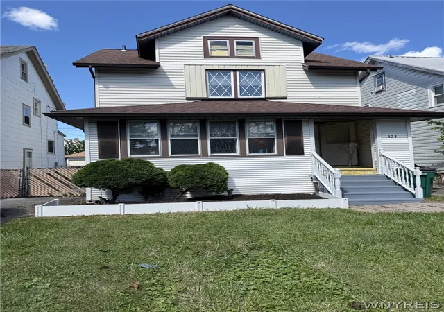 Photo 2 of Sale Pending at 424 Lasalle Ave, Buffalo, NY 14215 | MLS# B1711121 | Listing updated on 2026-09-11