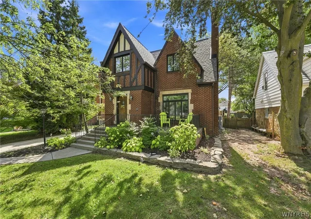 Photo 2 of Sale Pending at 65 Danbury Ln, Buffalo, NY 14217 | MLS# B1711191 | Listing updated on 2026-09-13