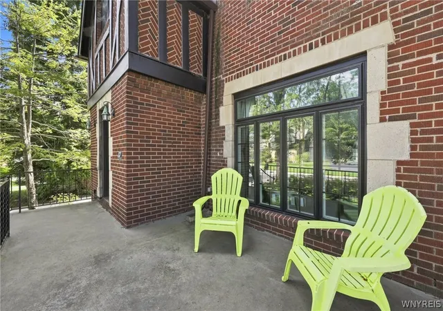 Photo 3 of Sale Pending at 65 Danbury Ln, Buffalo, NY 14217 | MLS# B1711191 | Listing updated on 2026-09-13