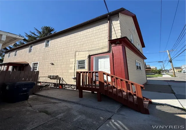 Photo 3 of Multi family home for sale at 189 Center St, Buffalo, NY 14218 | MLS# B1710940 | Listing updated on 2026-09-12