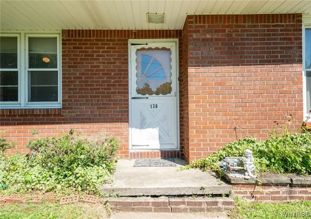 Photo 3 of Sale Pending at 130 Rowley Rd, Buffalo, NY 14227 | MLS# B1711216 | Listing updated on 2026-09-11