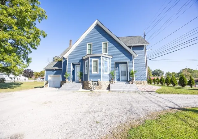 Photo 3 of Single family home for sale at 839 Long Pond Rd, Rochester, NY 14612 | MLS# R1711242 | Listing updated on 2026-09-12