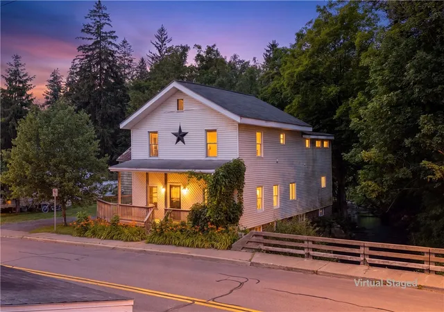 Photo 2 of Single family home for sale at 193 Main St, Andes, NY 13731 | MLS# R1711250 | Listing updated on 2026-08-31